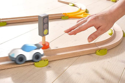 White Sports Car, Accessories