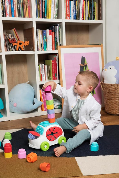 The soft car stimulates imagination with movable elements